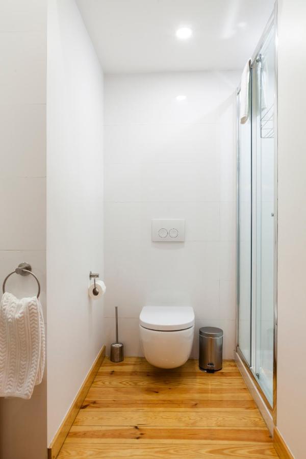 Alfama Terrace Apartment With Authentic XVIII Tiles And Historic Notes 3 Bedrooms & 2 Bathrooms Ac Lisboa Εξωτερικό φωτογραφία